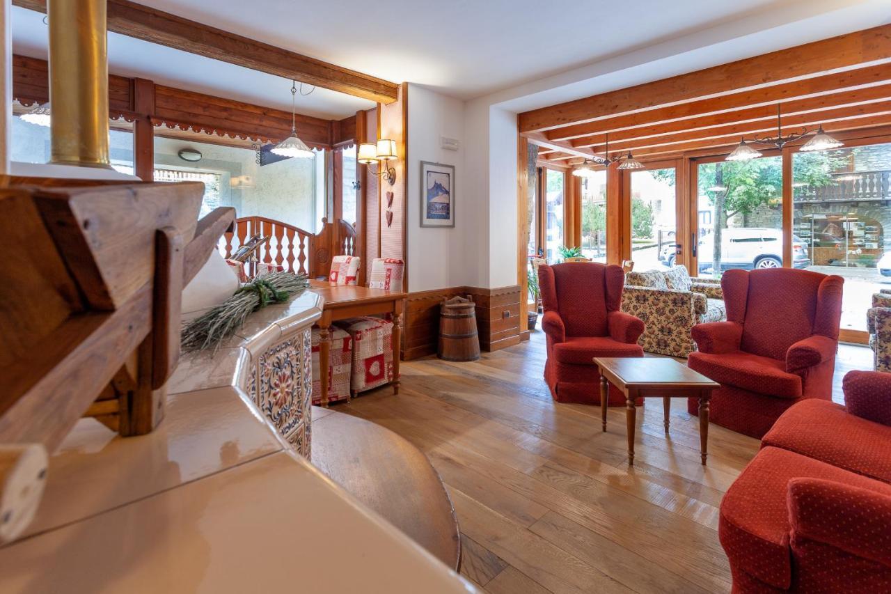 Residence Le Grand Chalet Courmayeur Ngoại thất bức ảnh